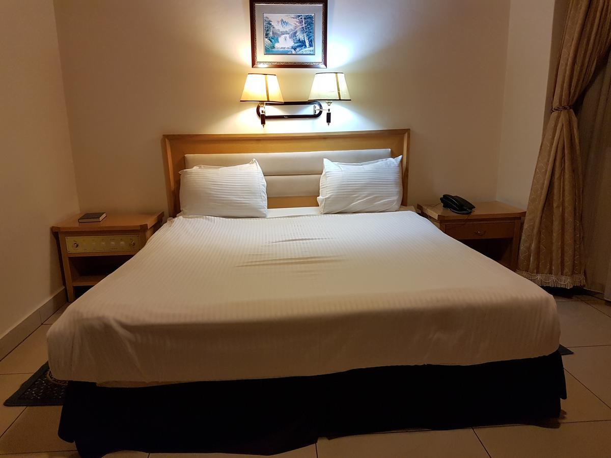 Civitas Hotel Кигали Экстерьер фото